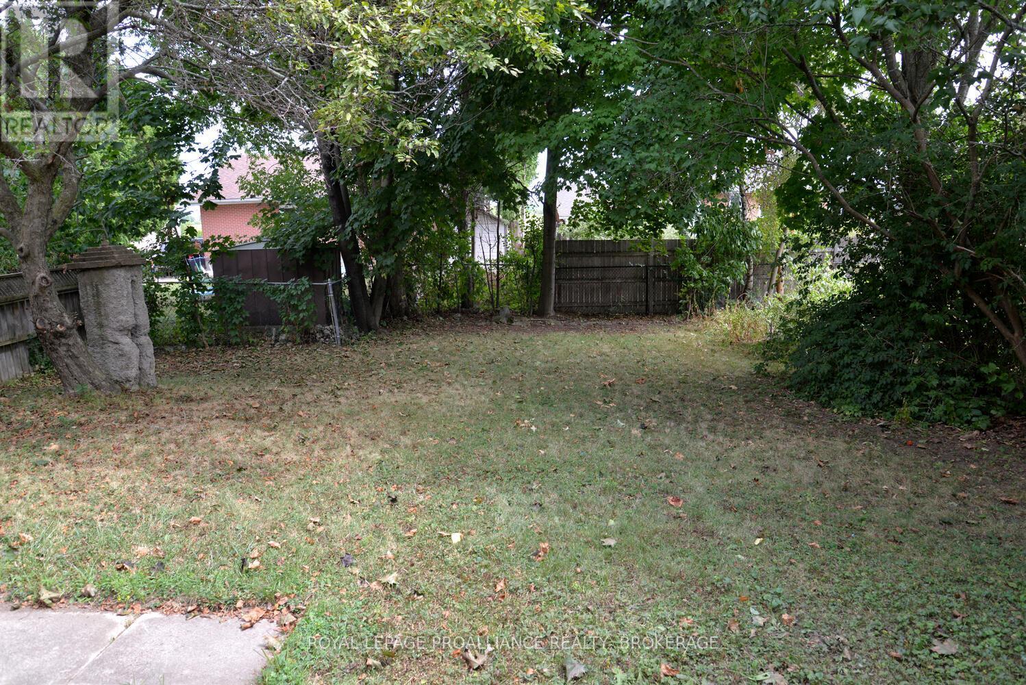 322 Meadowcrest Road, Kingston, Ontario  K7M 3S3 - Photo 28 - X12375072