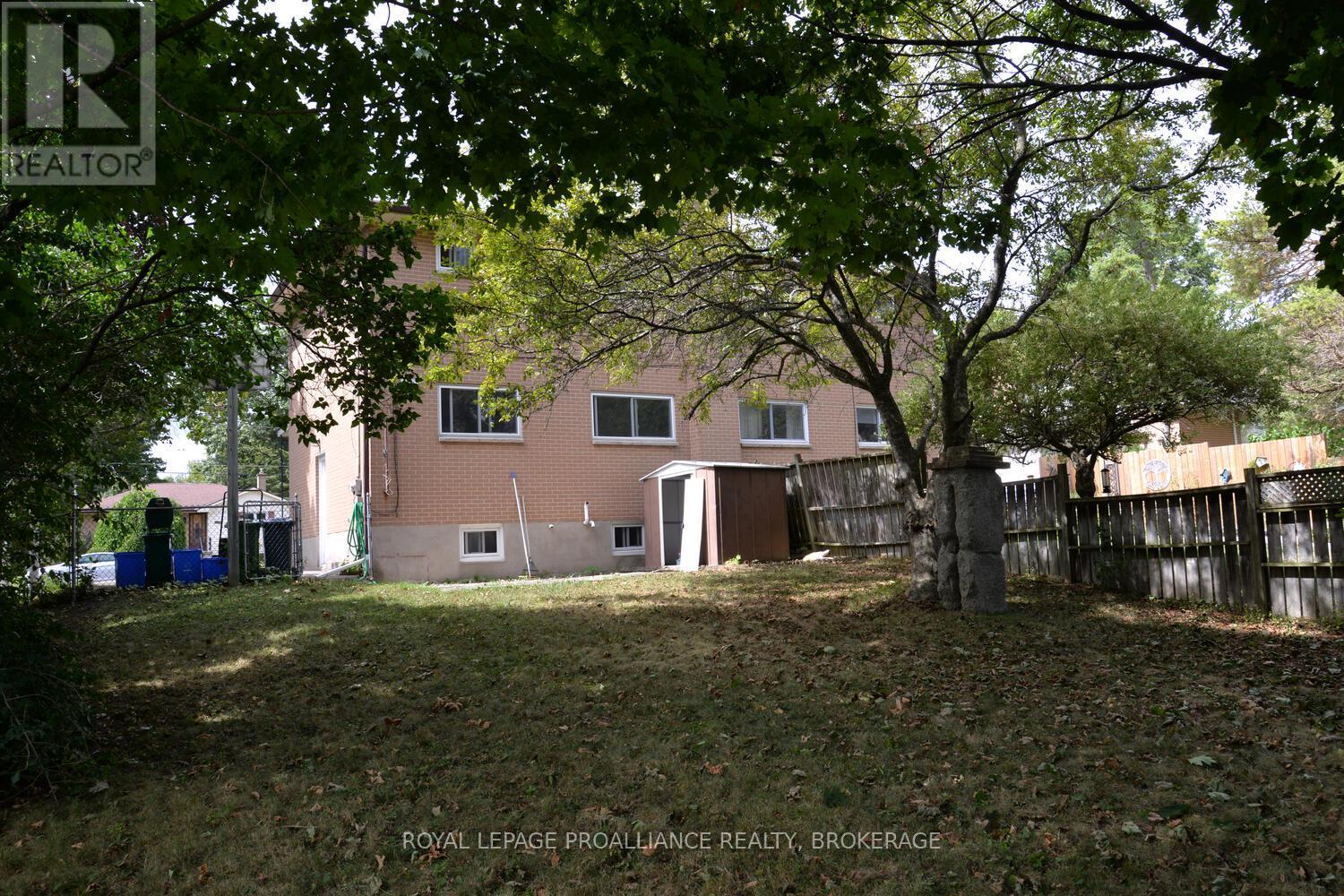 322 Meadowcrest Road, Kingston, Ontario  K7M 3S3 - Photo 31 - X12375072