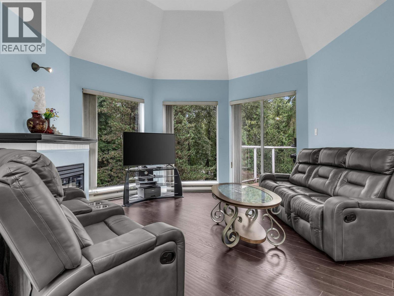 307 1219 Johnson Street, Coquitlam, British Columbia  V3B 7L5 - Photo 1 - R3038656