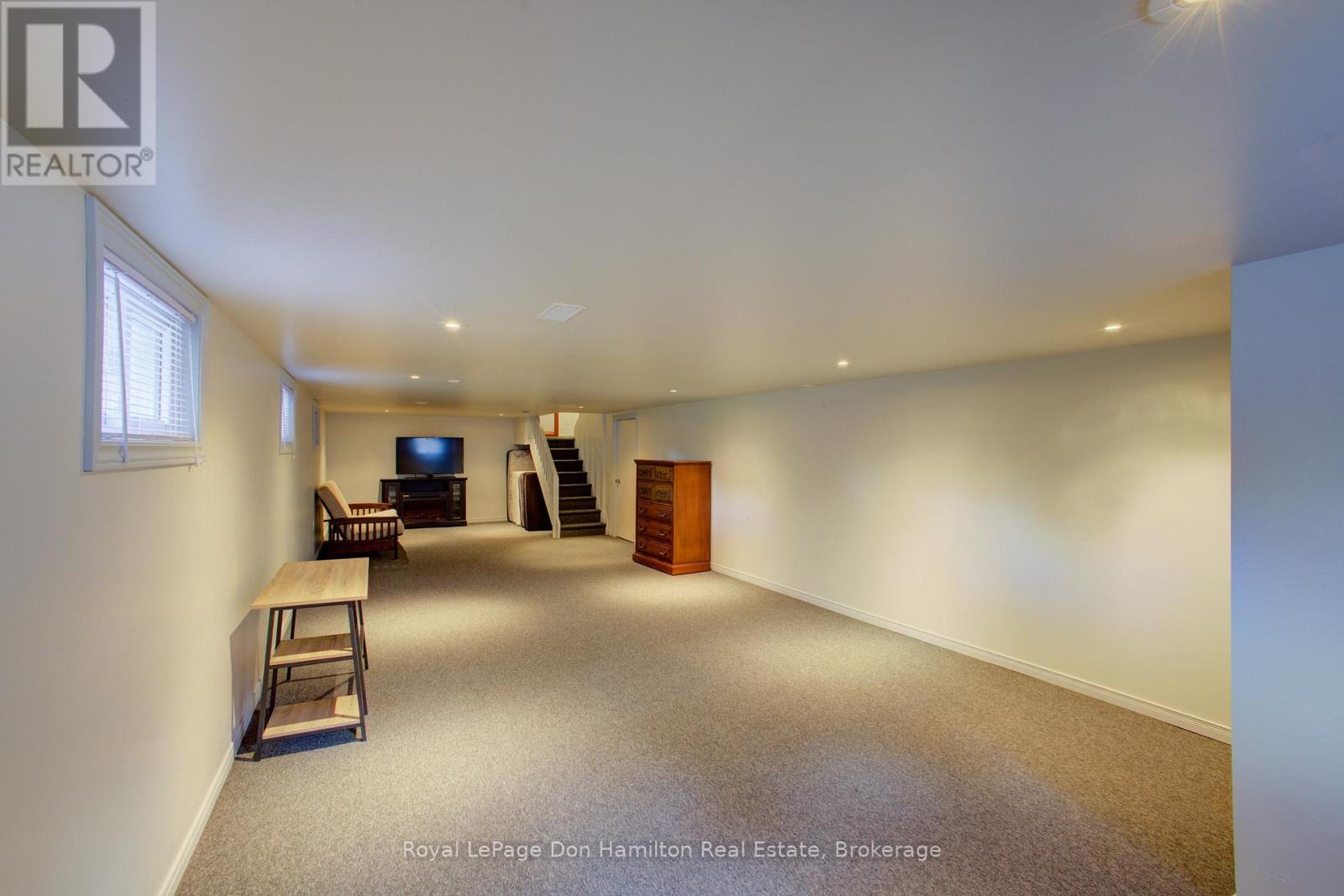 880 Winston Boulevard, North Perth (Listowel), Ontario  N4W 1P4 - Photo 32 - X12374596