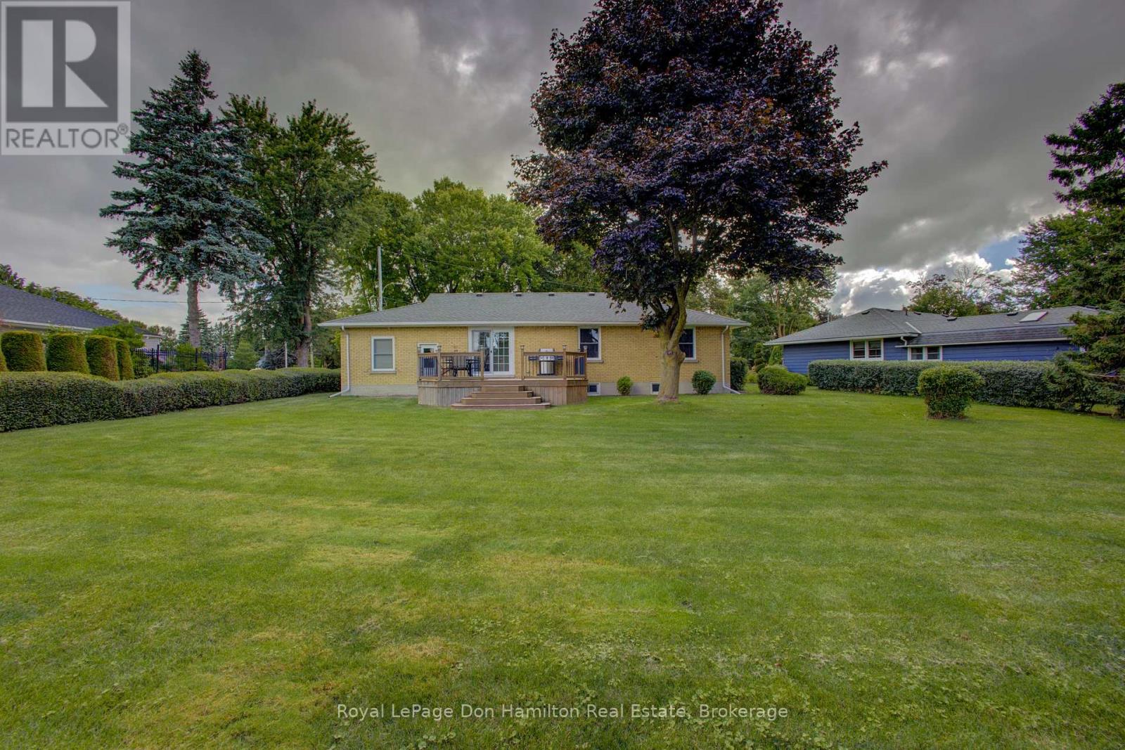 880 Winston Boulevard, North Perth (Listowel), Ontario  N4W 1P4 - Photo 39 - X12374596