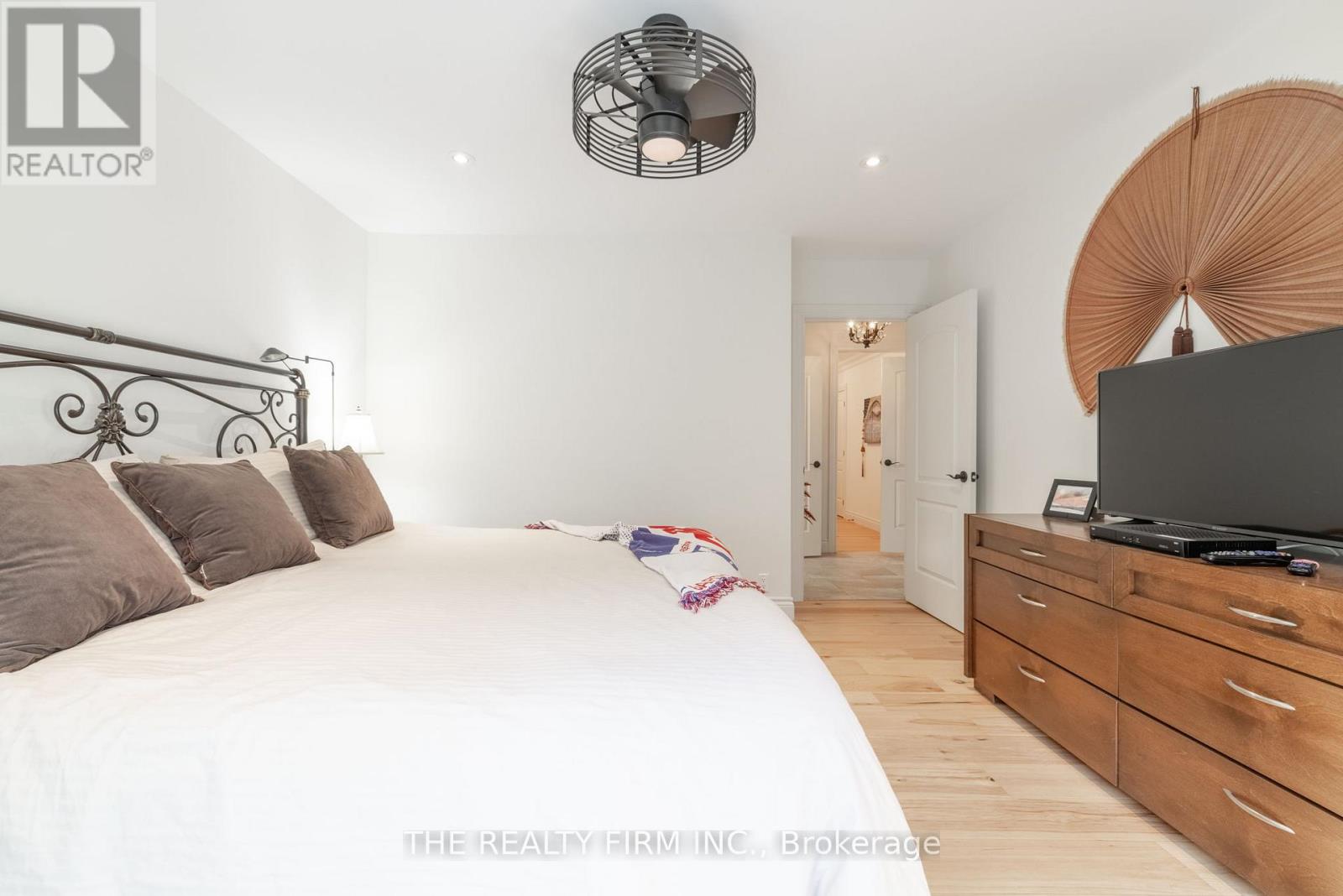 2294 Harris Road, Thames Centre, Ontario  N0L 1G5 - Photo 33 - X12375070