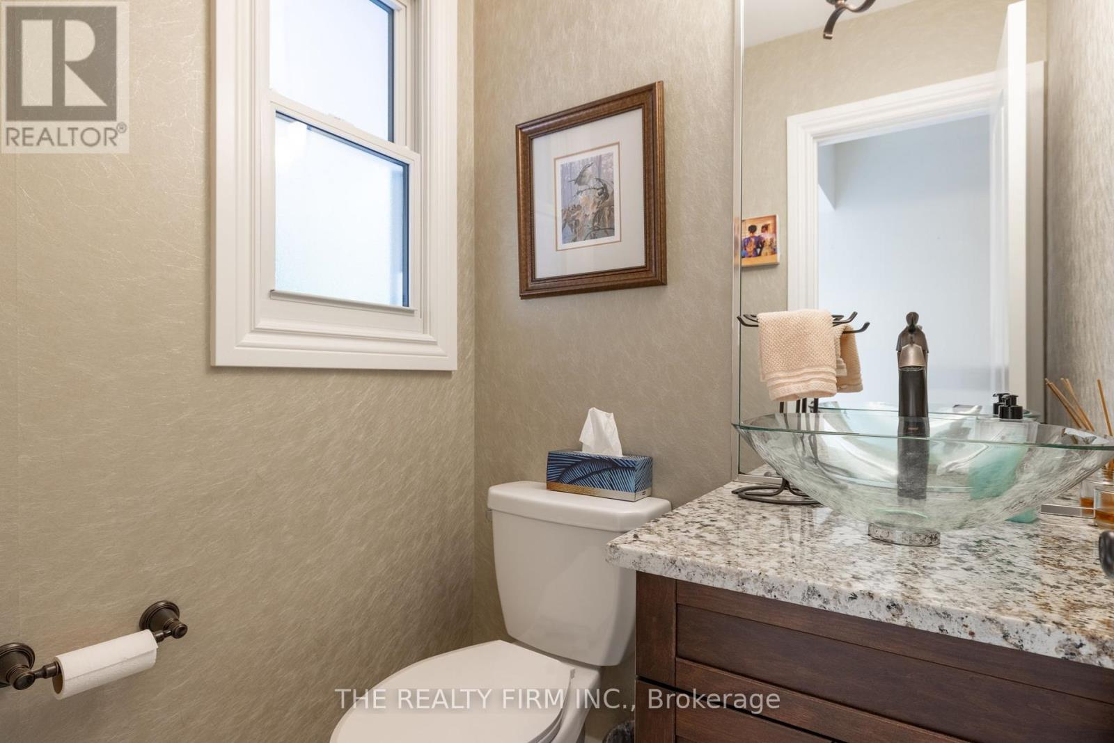 2294 Harris Road, Thames Centre, Ontario  N0L 1G5 - Photo 38 - X12375070