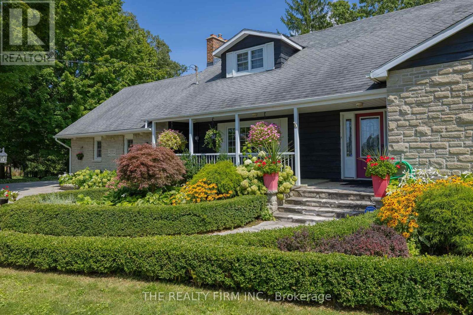 2294 Harris Road, Thames Centre, Ontario  N0L 1G5 - Photo 5 - X12375070