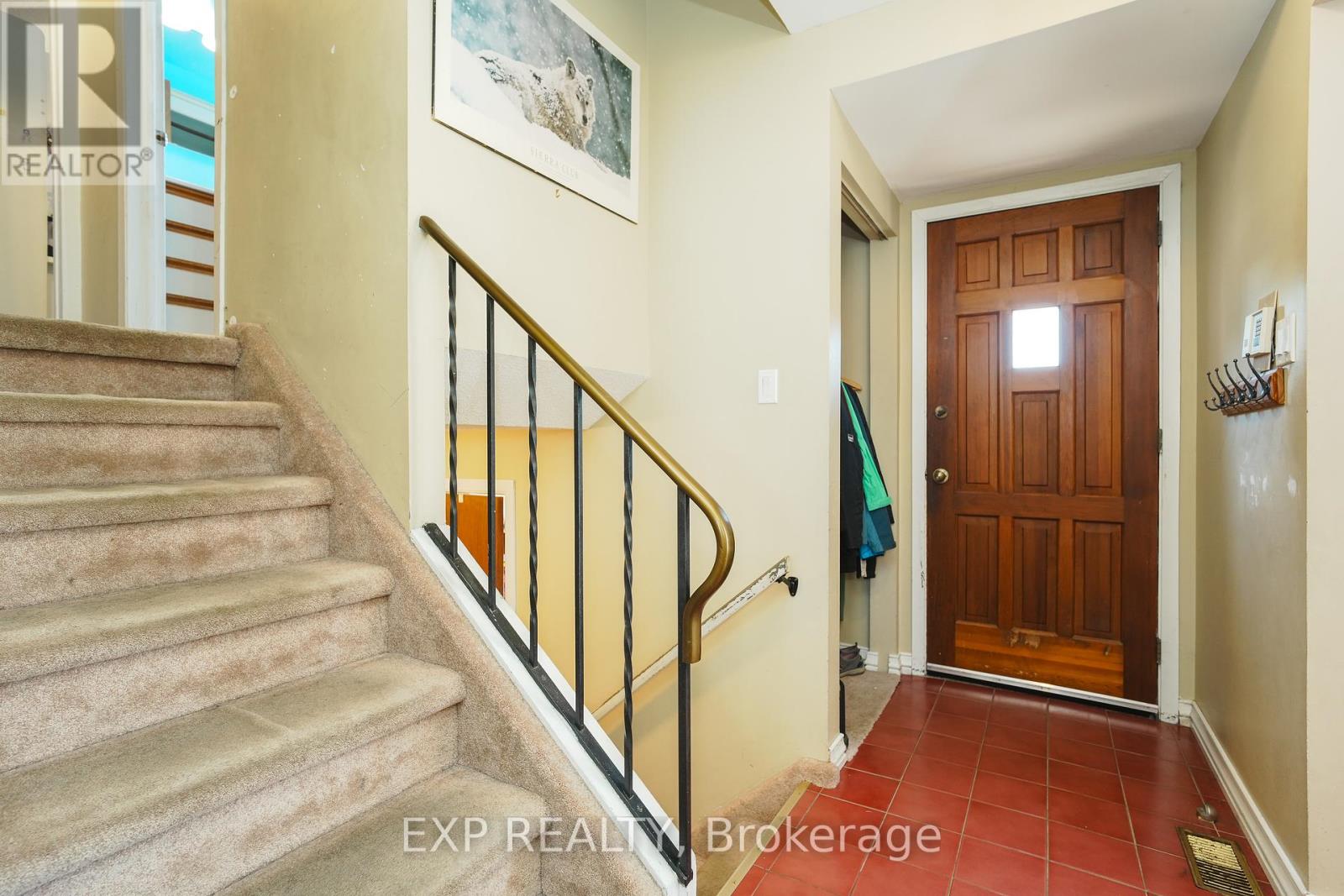Property at 36 KEEWATIN CRESCENT image 3