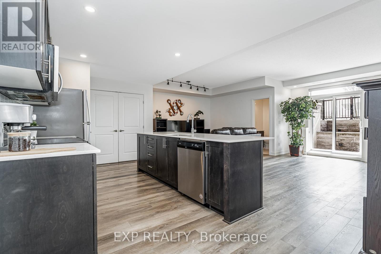 Property at 252 BIG SKY PRIVATE image 3