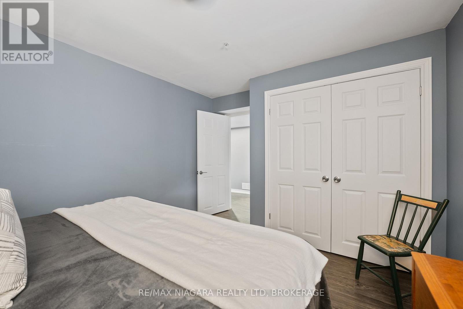 86 Parkside Drive, St. Catharines, Ontario  L2M 1M4 - Photo 28 - X12375001