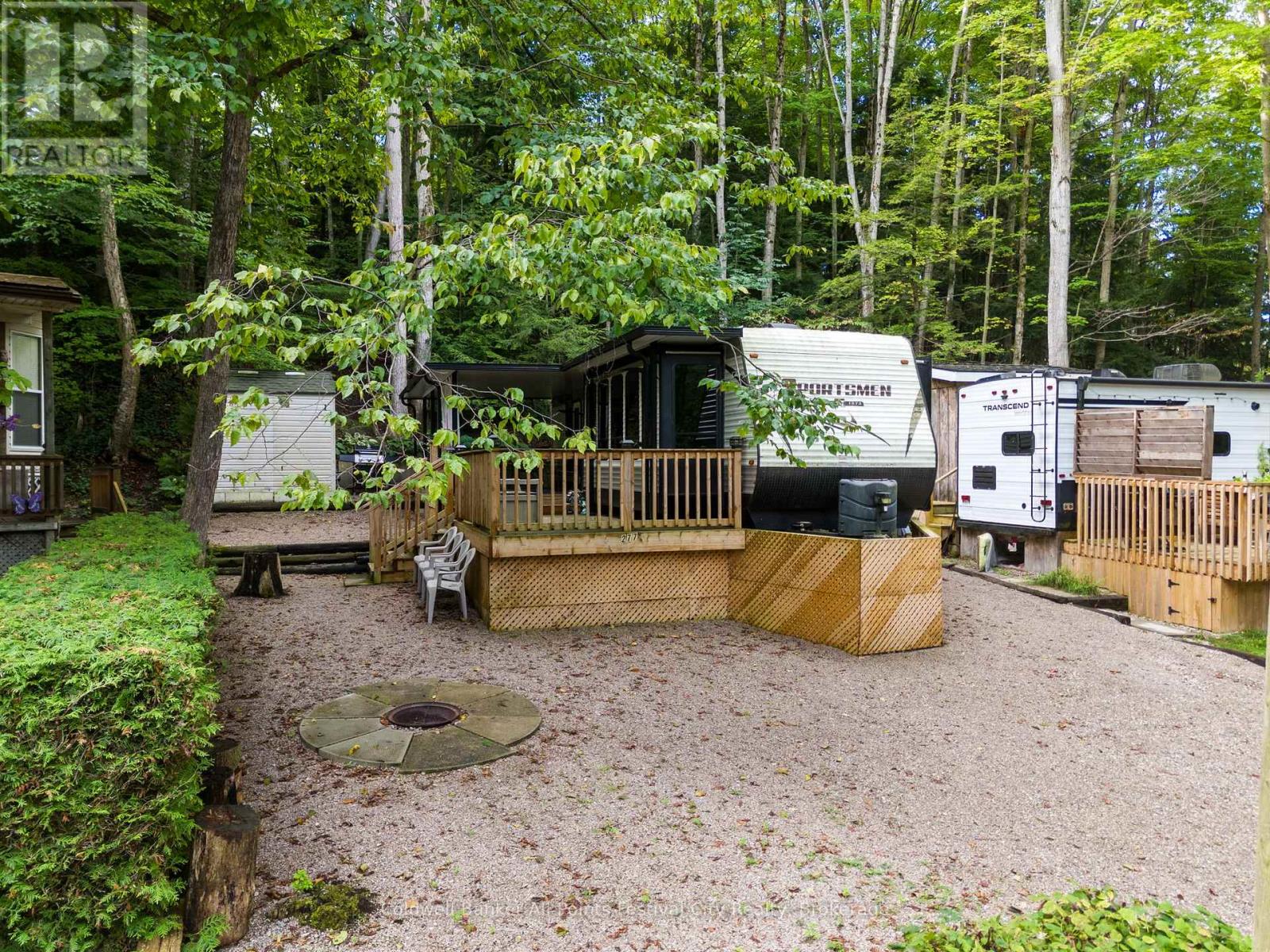 277 Shady Lane, Bluewater, Ontario  N0M 1G0 - Photo 5 - X12374952