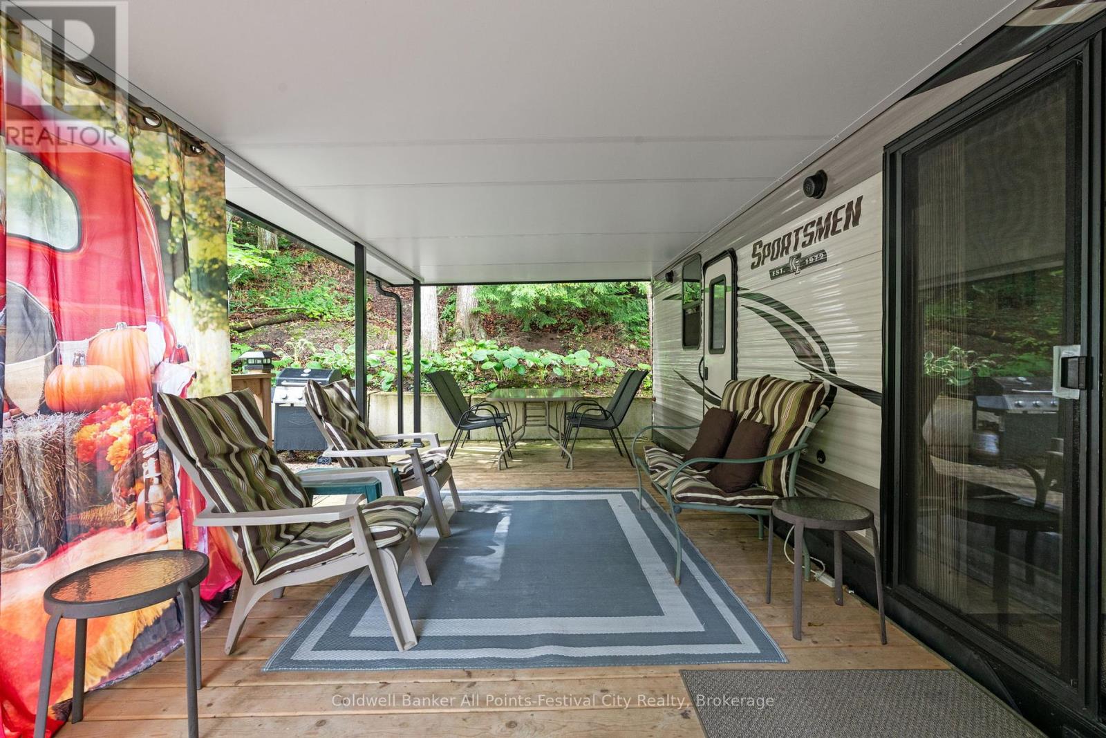 277 Shady Lane, Bluewater, Ontario  N0M 1G0 - Photo 8 - X12374952
