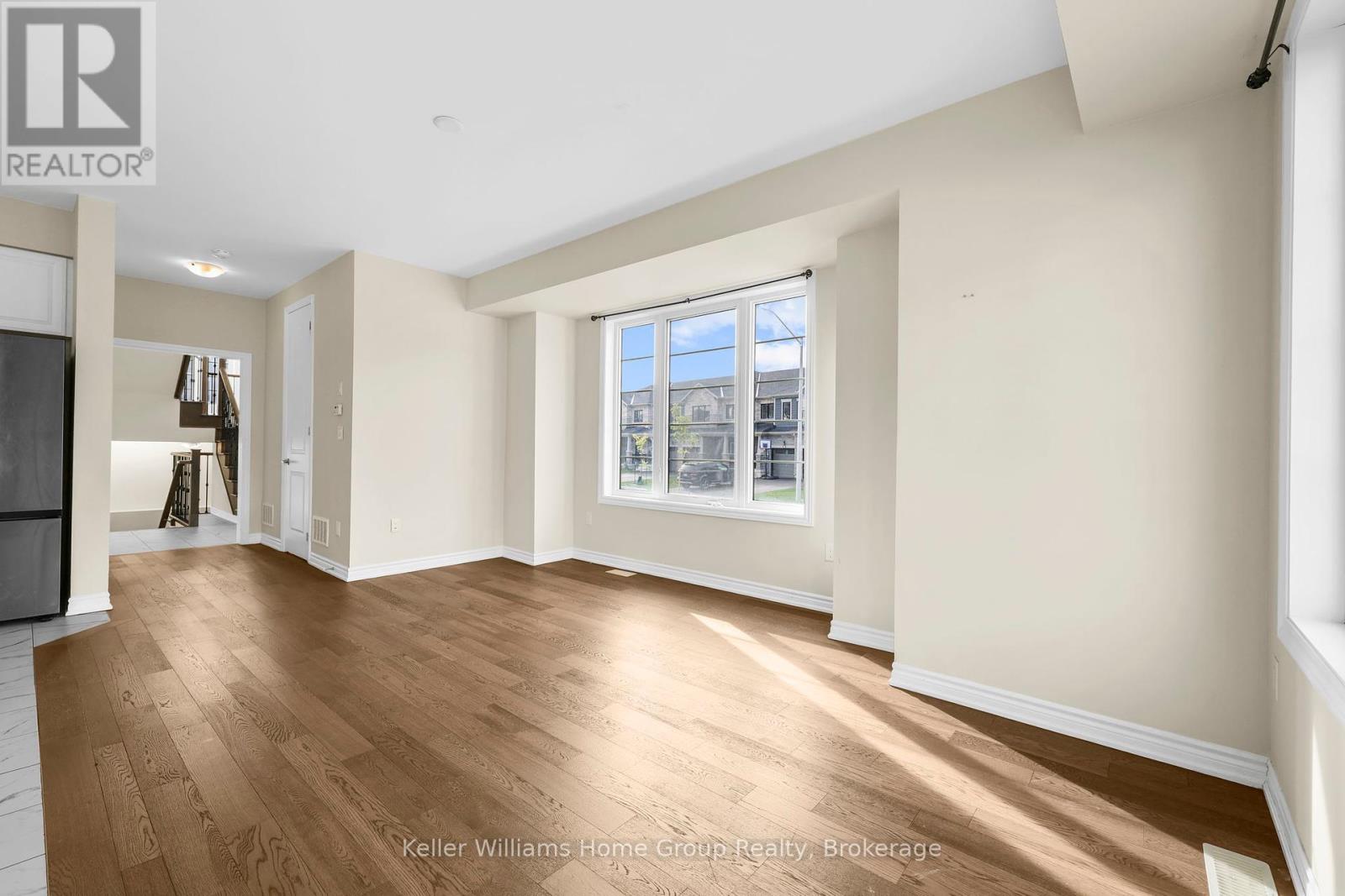 71 Concord Drive, Thorold, Ontario  L2V 0K8 - Photo 11 - X12374975