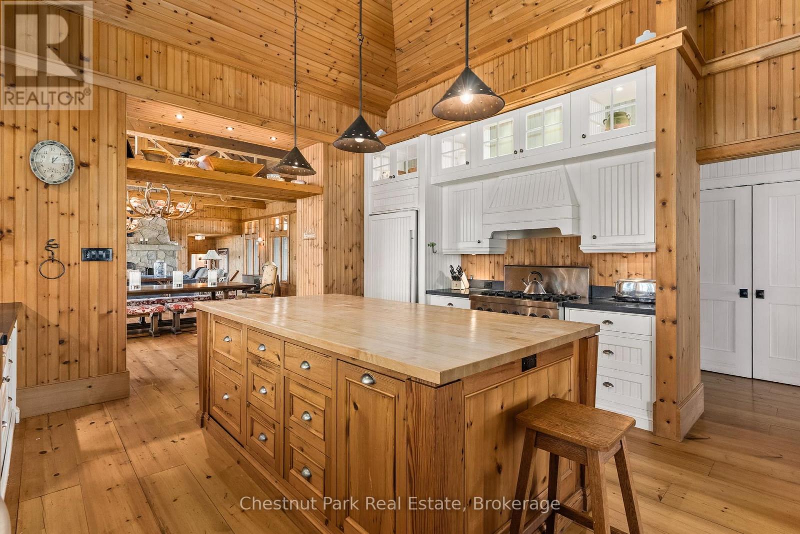 1 Onaway Island, Muskoka Lakes, Ontario  P0B 1J0 - Photo 16 - X12374992