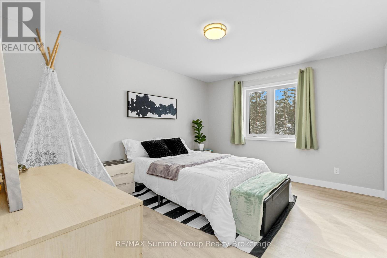 615690 Hamilton Lane, West Grey, Ontario  N0C 1H0 - Photo 16 - X12375056