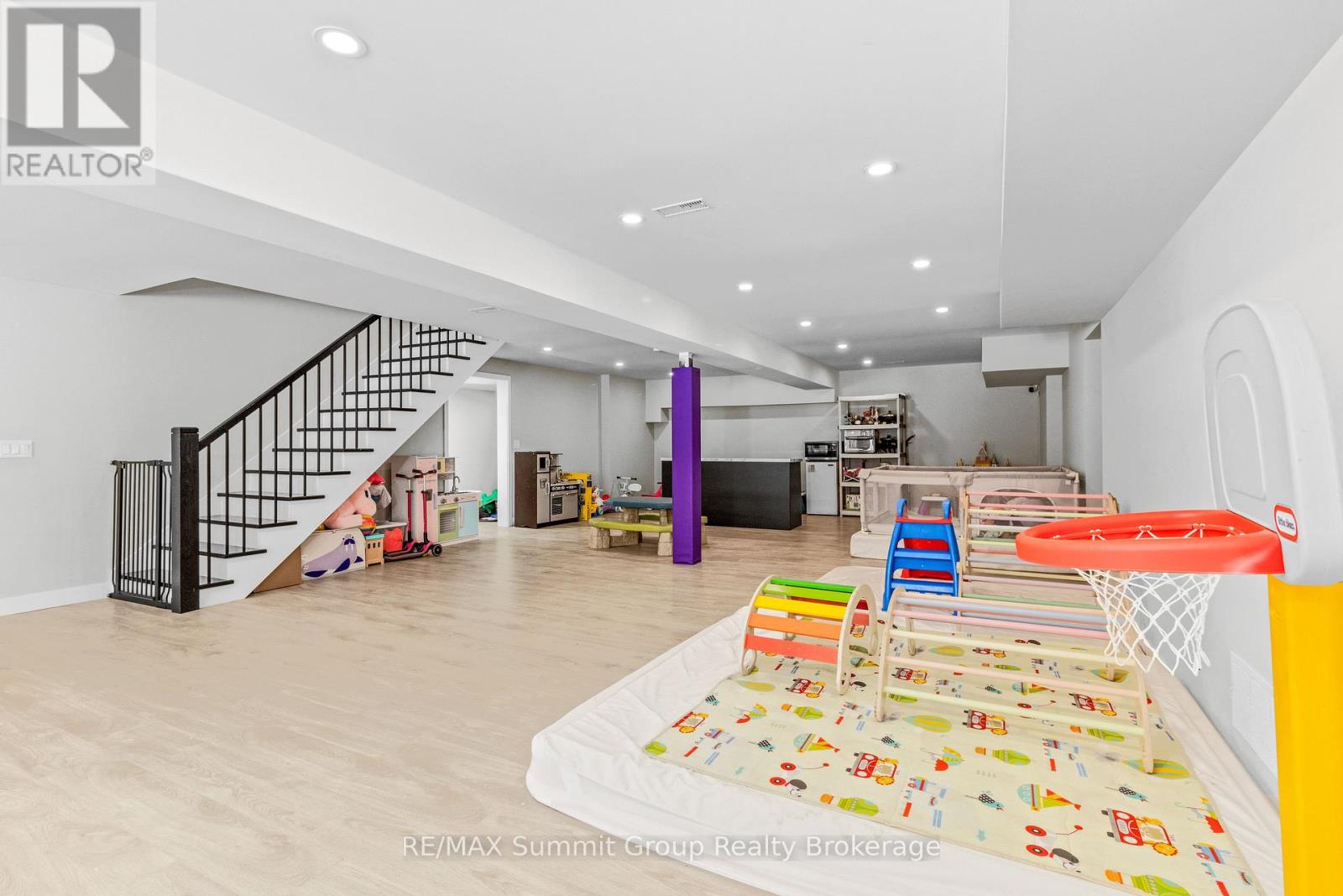 615690 Hamilton Lane, West Grey, Ontario  N0C 1H0 - Photo 21 - X12375056
