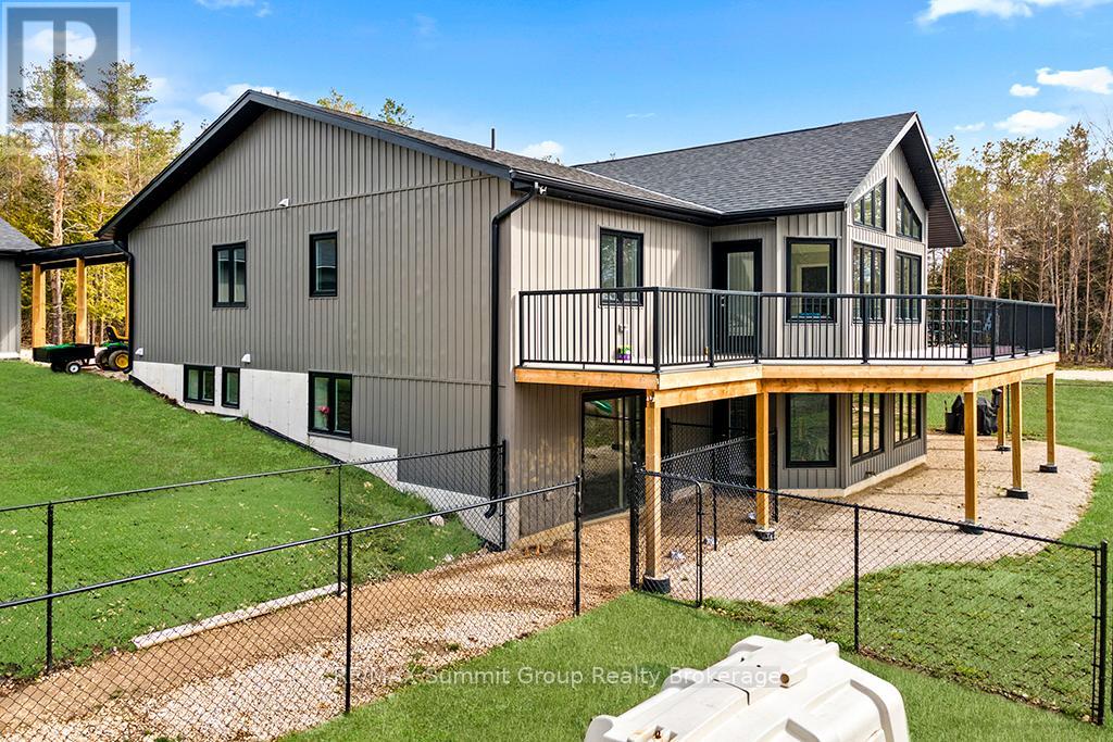 615690 Hamilton Lane, West Grey, Ontario  N0C 1H0 - Photo 40 - X12375056