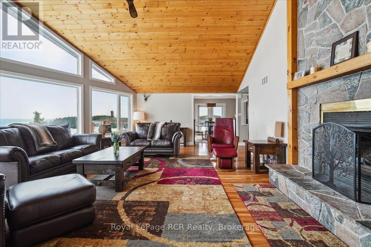 196313 Grey Road 7, Grey Highlands, Ontario  N4L 1W7 - Photo 18 - X12375086
