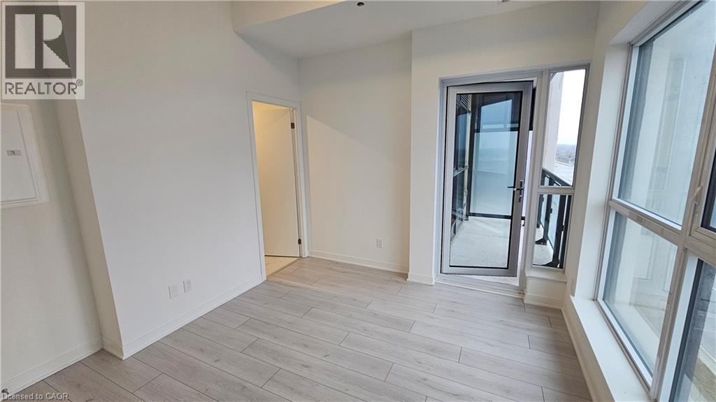 405 Dundas Street West Street, Oakville, Ontario  L6M 5P9 - Photo 21 - 40765228