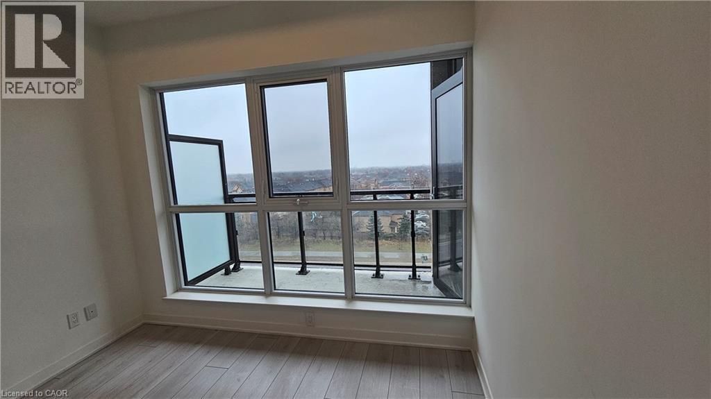 405 Dundas Street West Street, Oakville, Ontario  L6M 5P9 - Photo 6 - 40765228
