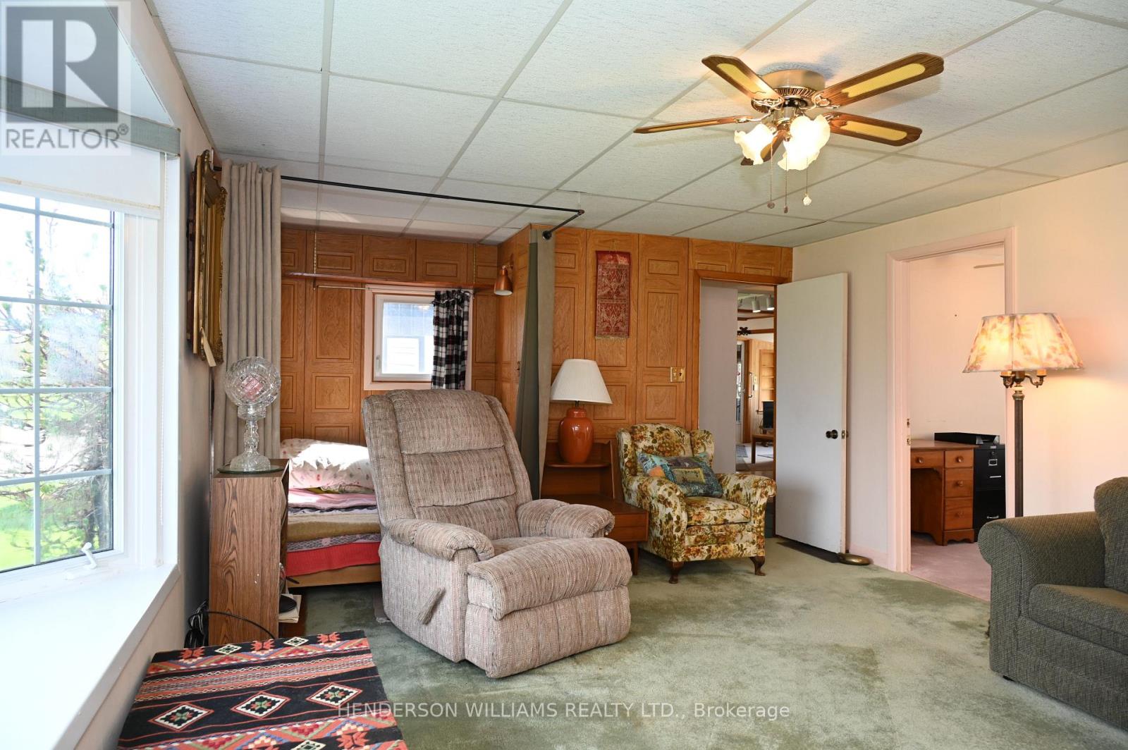 5036 Long Point Road E, Prince Edward County, Ontario  K0K 2T0 - Photo 19 - X12375044