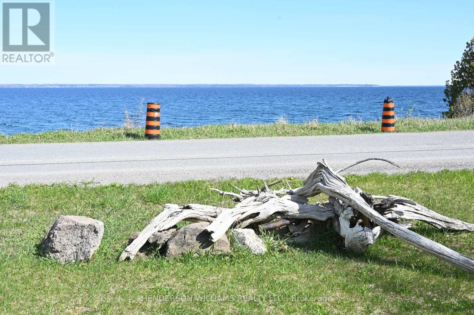 5036 Long Point Road E, Prince Edward County, Ontario  K0K 2T0 - Photo 5 - X12375044