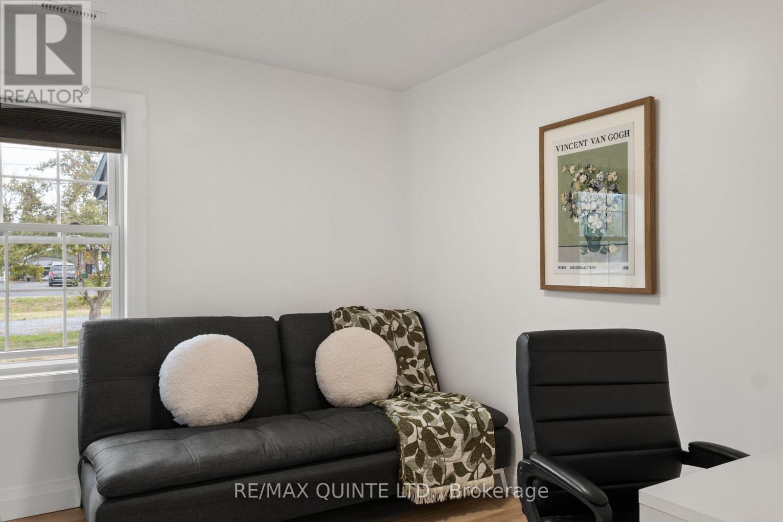 69 Ashley Street, Belleville (Thurlow Ward), Ontario  K0K 2B0 - Photo 27 - X12375058