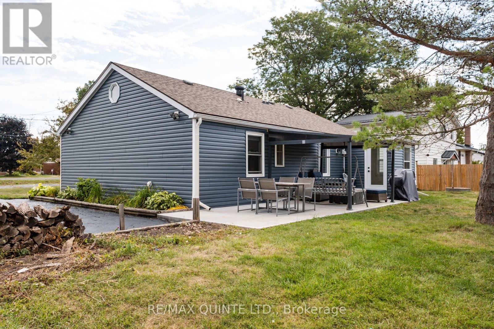 69 Ashley Street, Belleville (Thurlow Ward), Ontario  K0K 2B0 - Photo 39 - X12375058