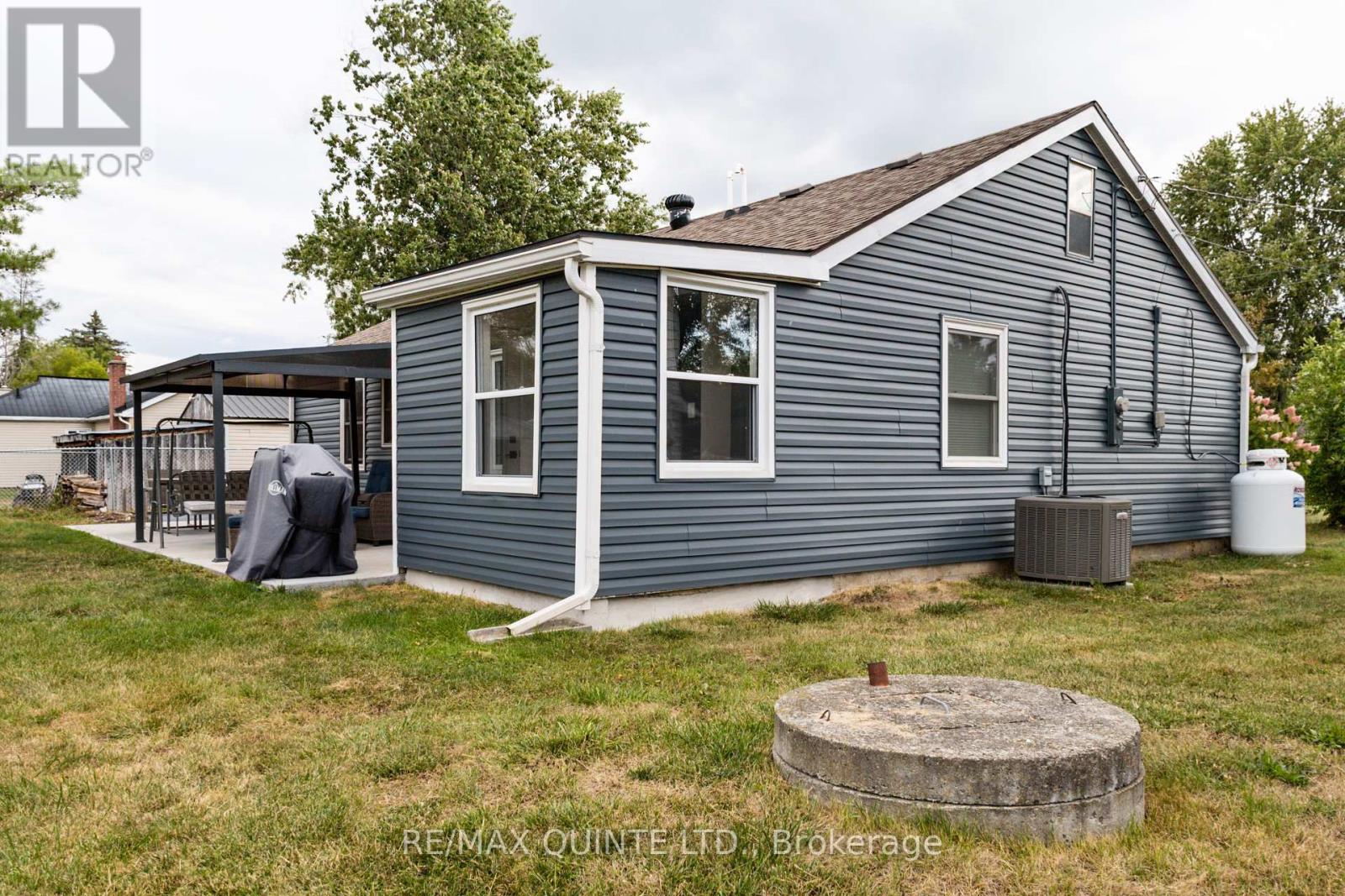 69 Ashley Street, Belleville (Thurlow Ward), Ontario  K0K 2B0 - Photo 40 - X12375058