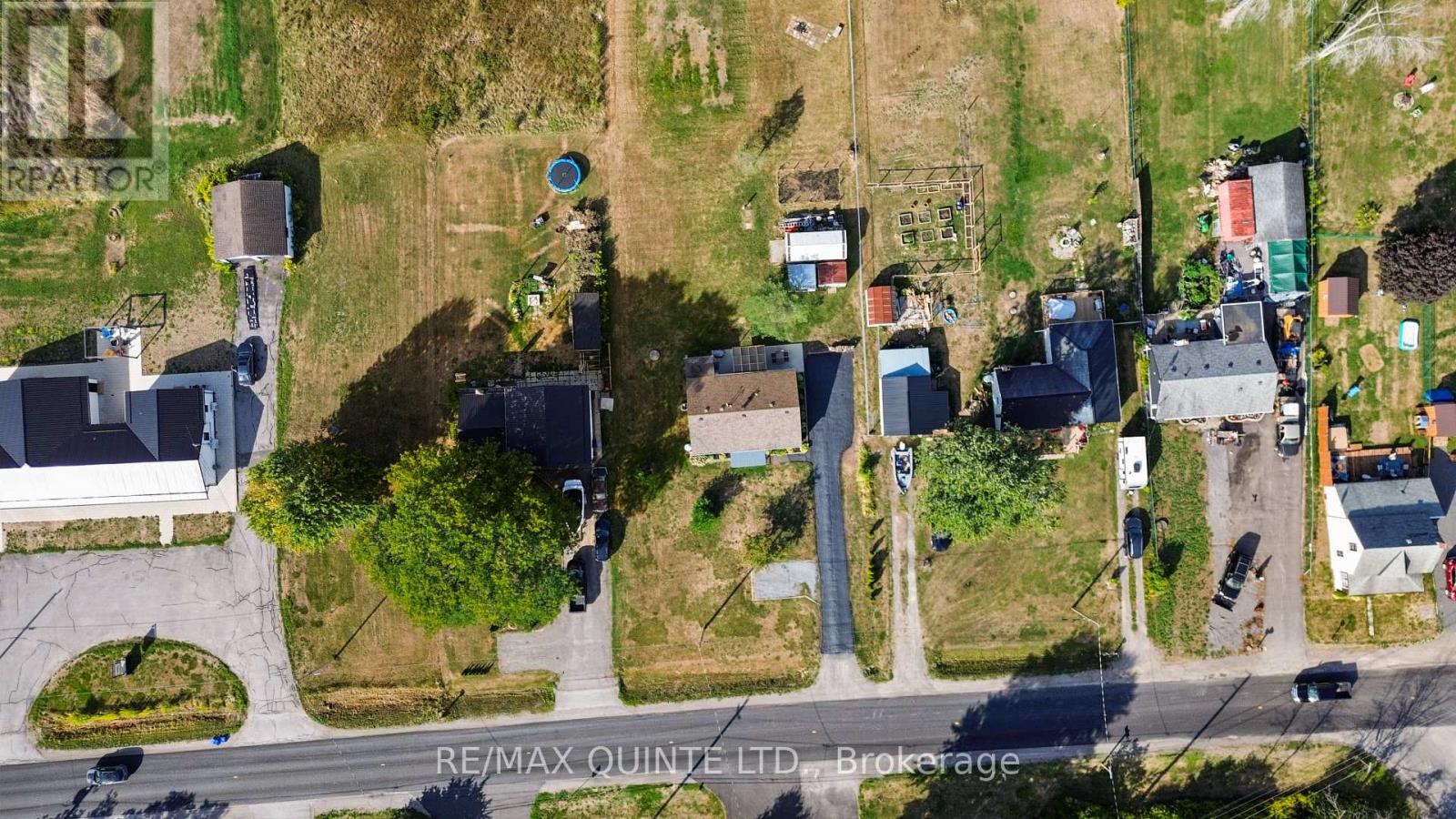 69 Ashley Street, Belleville (Thurlow Ward), Ontario  K0K 2B0 - Photo 50 - X12375058