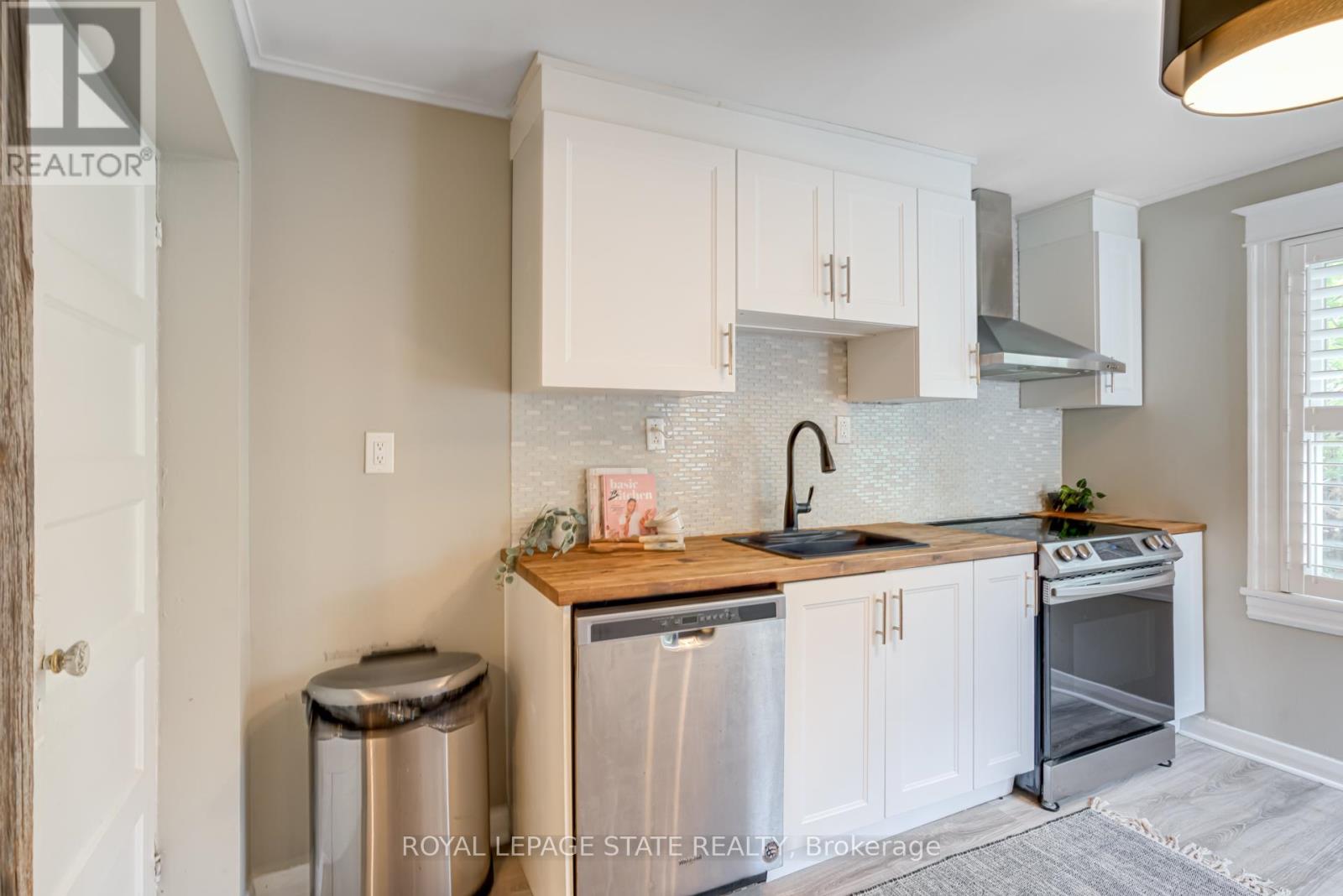 39 East Bend Avenue S, Hamilton, Ontario  L8M 3E4 - Photo 21 - X12374256