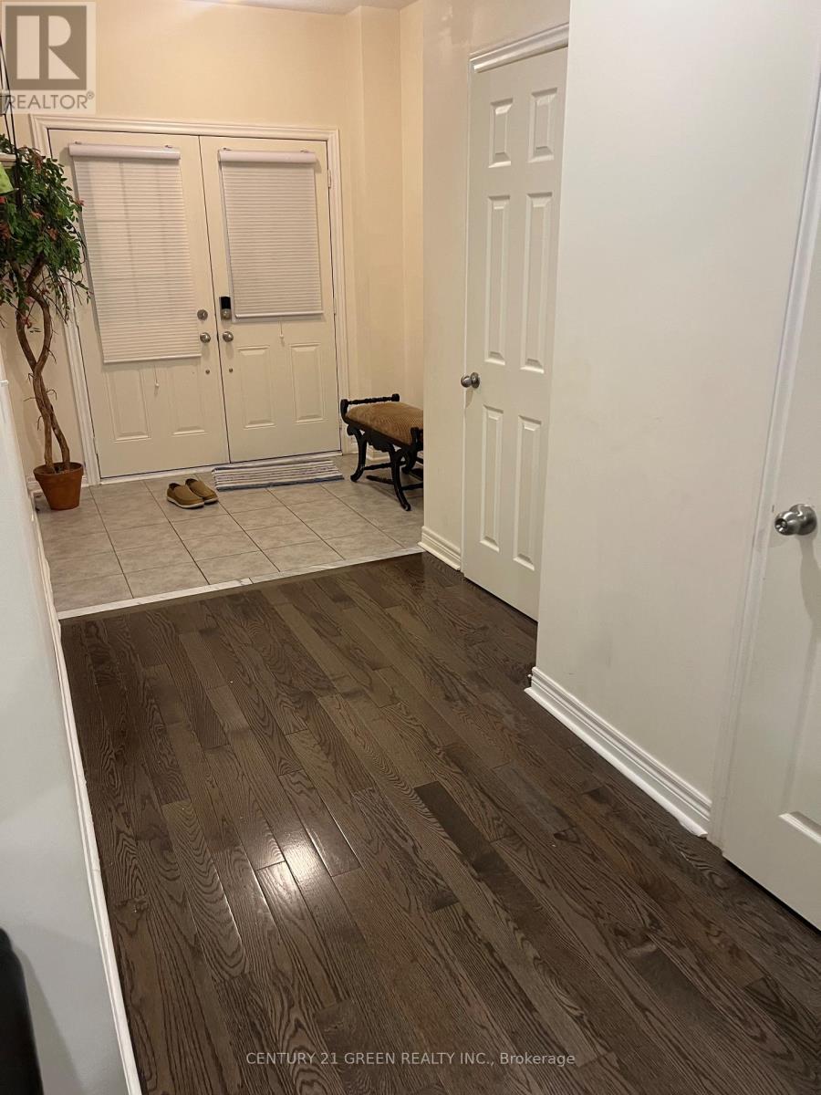 Upper Level - 634 Mockridge Terrace, Milton, Ontario  L9T 7V2 - Photo 5 - W12366675