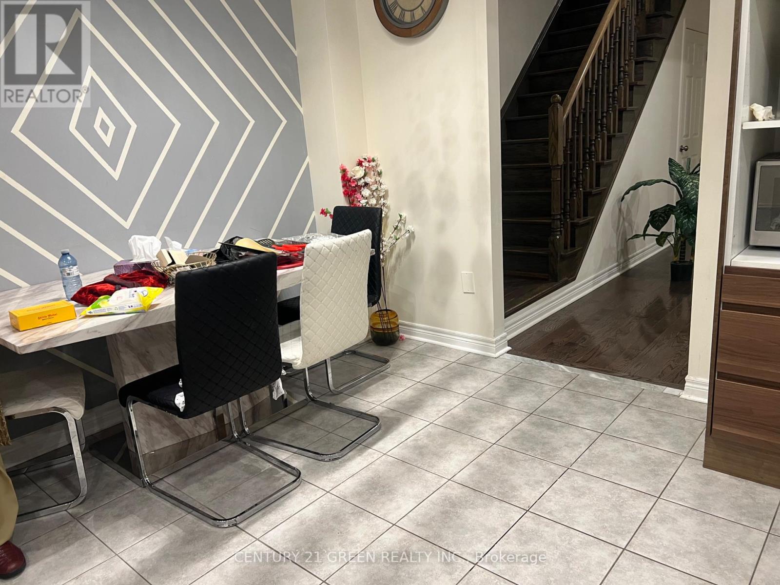 Upper Level - 634 Mockridge Terrace, Milton, Ontario  L9T 7V2 - Photo 7 - W12366675
