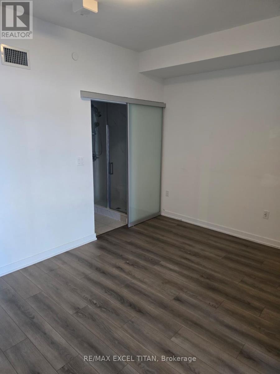 710 - 2433 Dufferin Street, Toronto, Ontario  M6E 3T3 - Photo 11 - W12374859