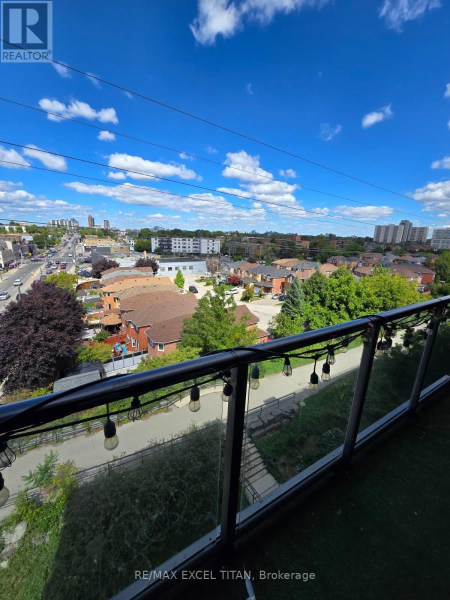 710 - 2433 Dufferin Street, Toronto, Ontario  M6E 3T3 - Photo 17 - W12374859