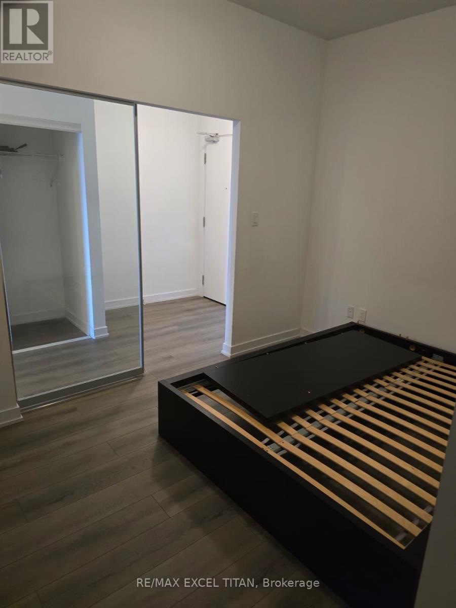 710 - 2433 Dufferin Street, Toronto, Ontario  M6E 3T3 - Photo 6 - W12374859