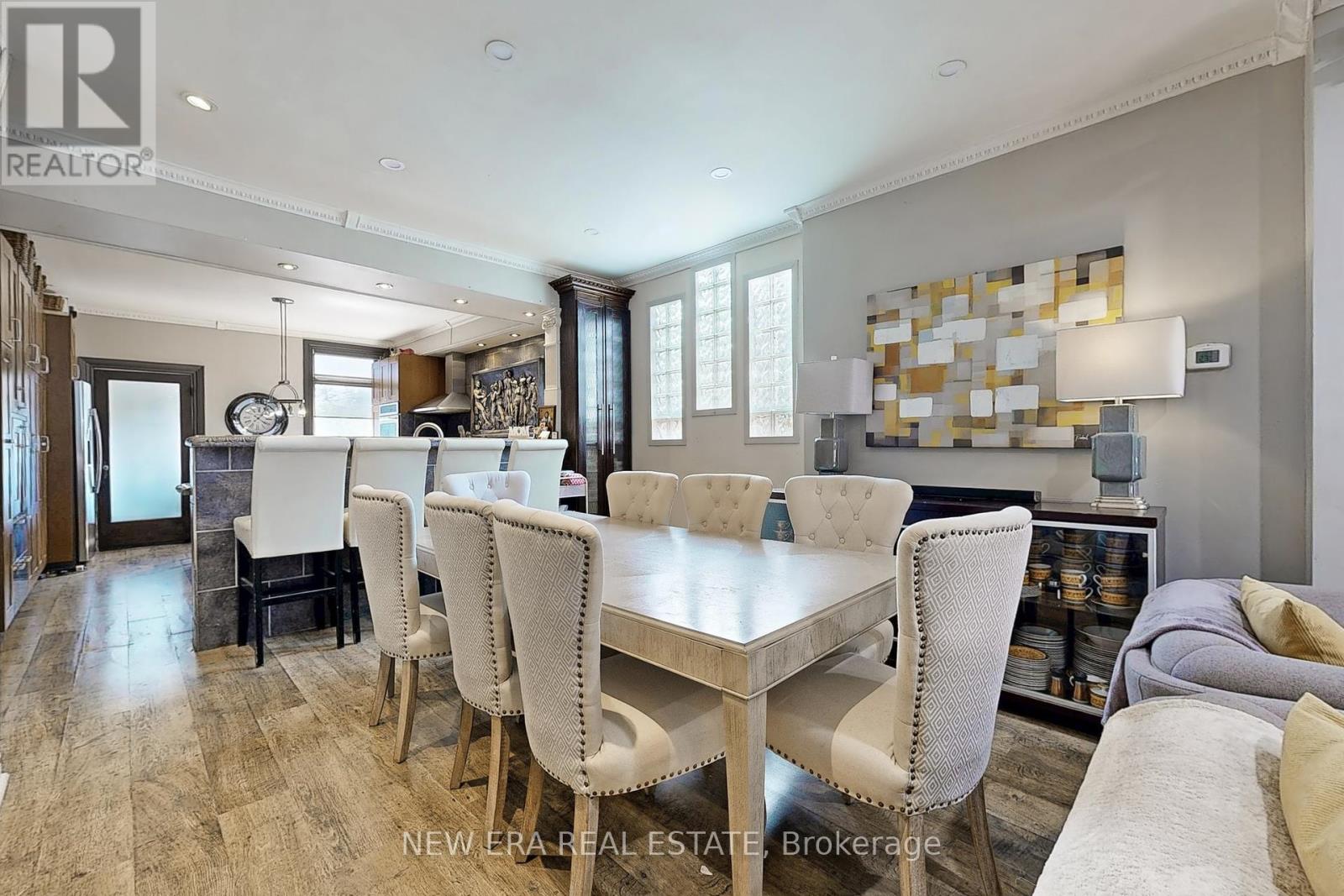 53 Burnfield Avenue, Toronto (Dovercourt-Wallace Emerson-Junction), Ontario  M6G 1Y4 - Photo 7 - W12374897