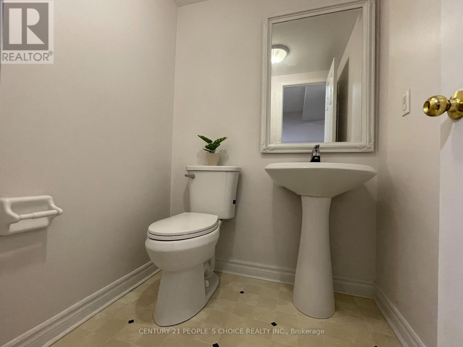 83 Spadina Road N, Brampton, Ontario  L6X 4X6 - Photo 30 - W12374907