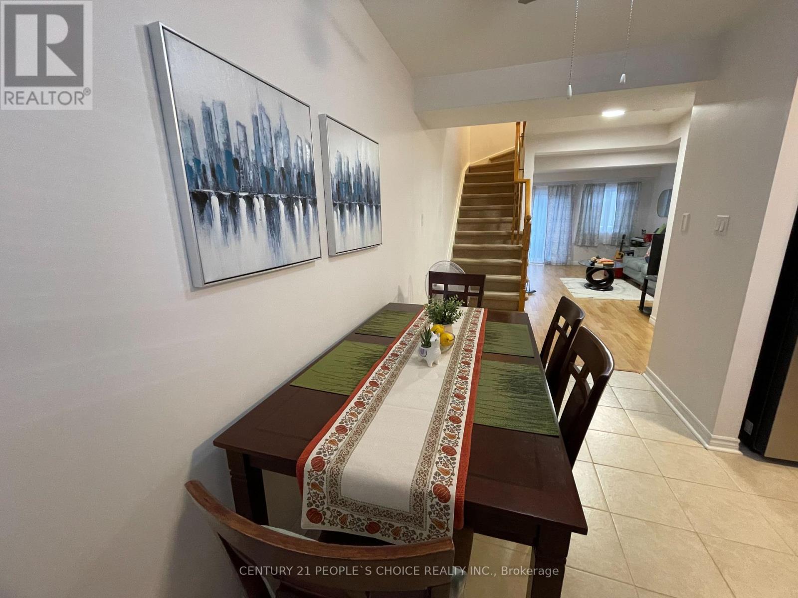 83 Spadina Road N, Brampton, Ontario  L6X 4X6 - Photo 8 - W12374907