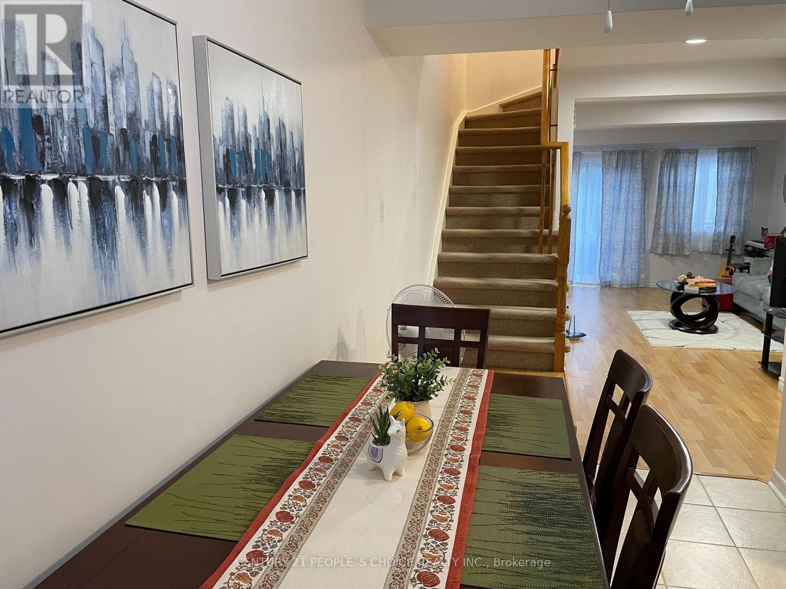 83 Spadina Road N, Brampton, Ontario  L6X 4X6 - Photo 9 - W12374907