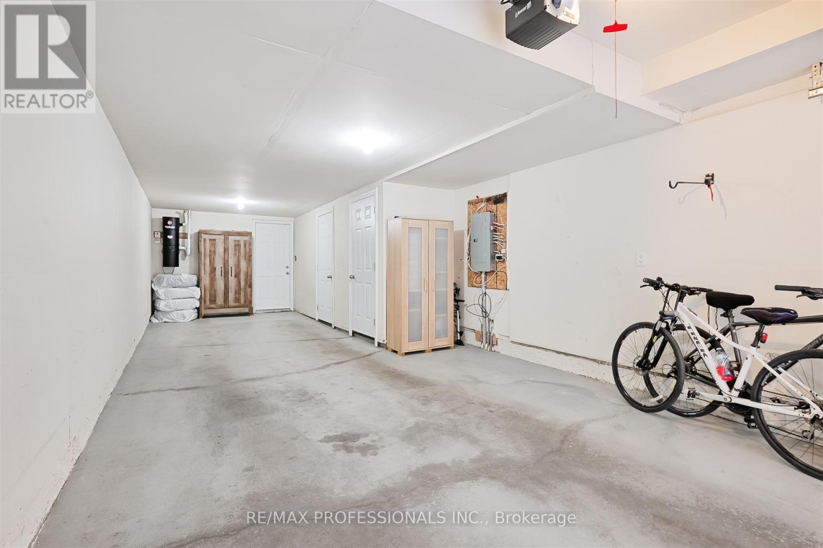 825a Oxford Street, Toronto (Mimico), Ontario  M8Y 1E6 - Photo 37 - W12374930
