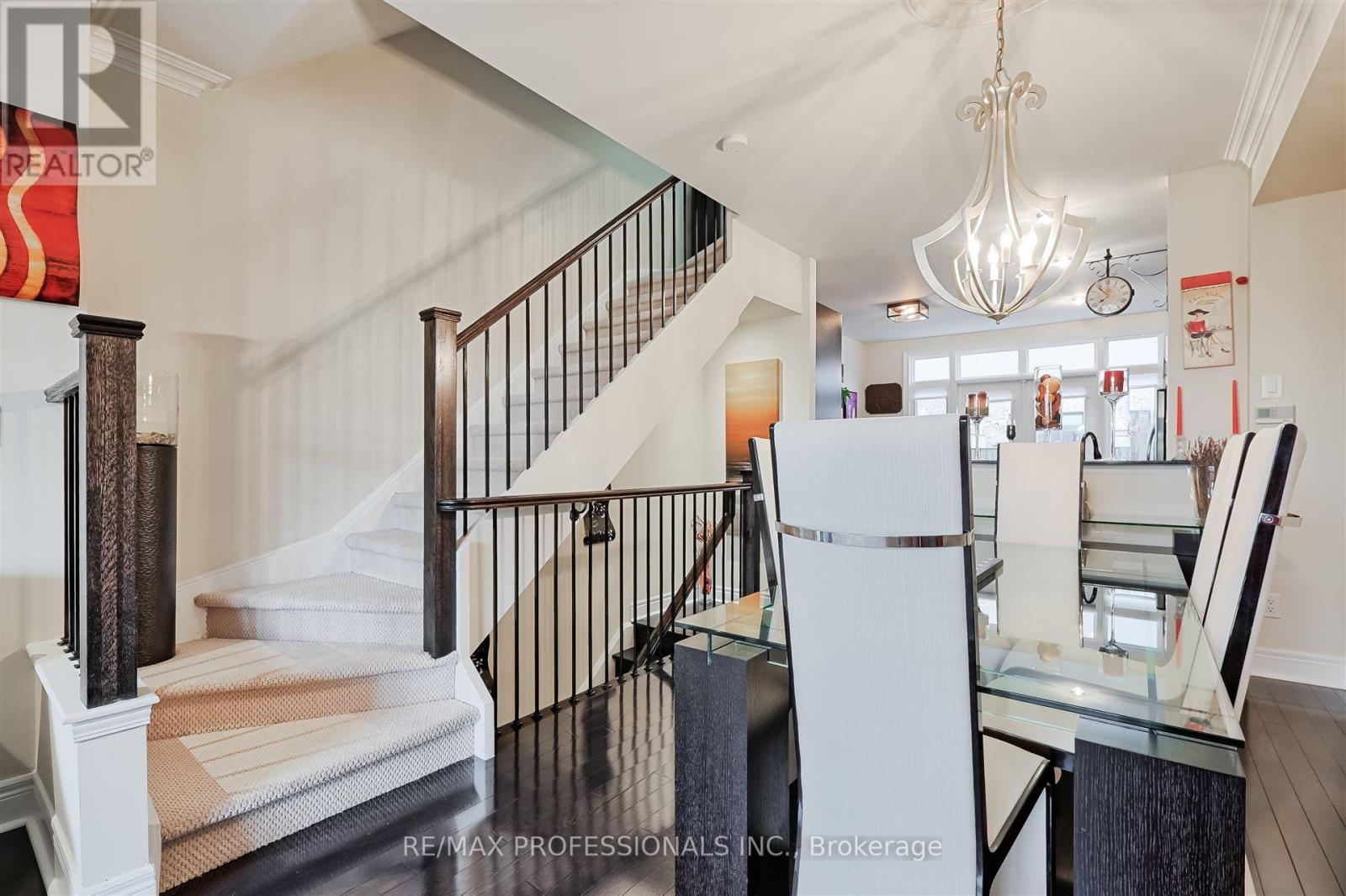 825a Oxford Street, Toronto (Mimico), Ontario  M8Y 1E6 - Photo 5 - W12374930
