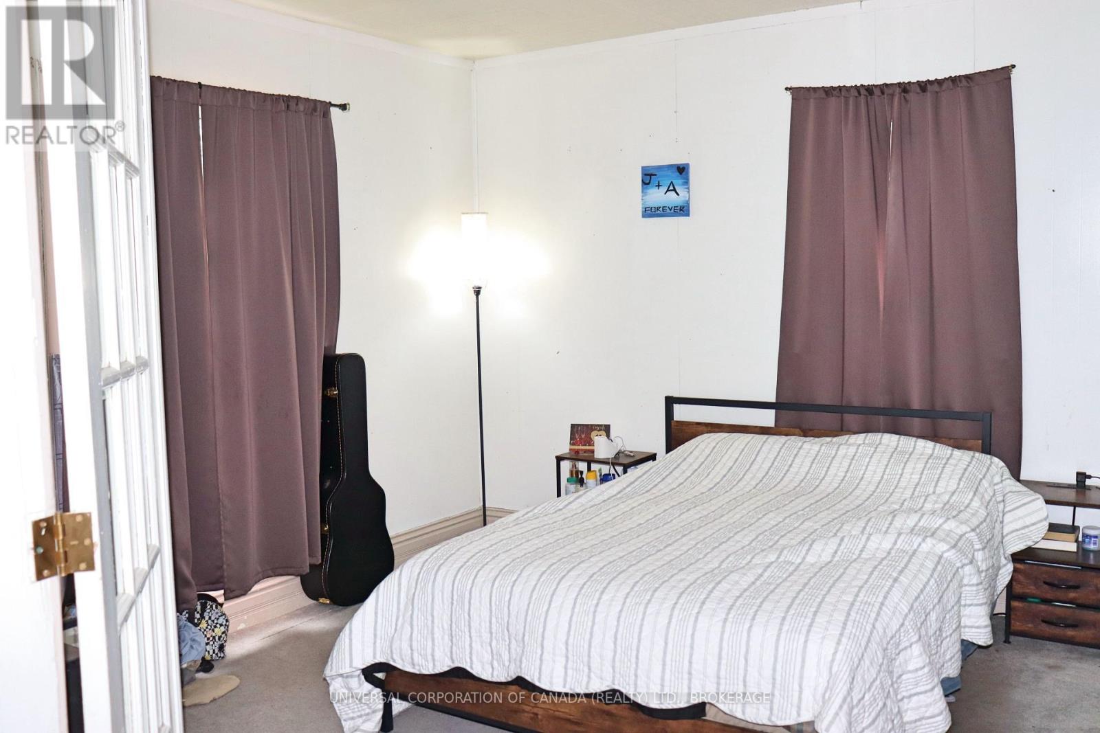 Photo 22 of 28 for 124 Sydenham Street W