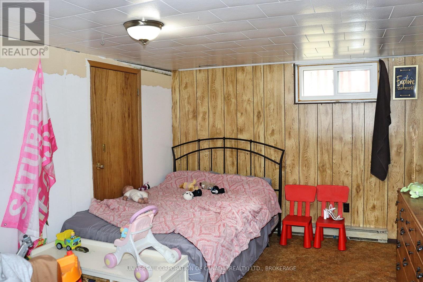 Photo 9 of 28 for 124 Sydenham Street W