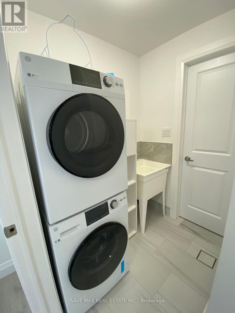 528 Nathalie Crescent, Kitchener, Ontario  N2E 0C9 - Photo 13 - X12374860