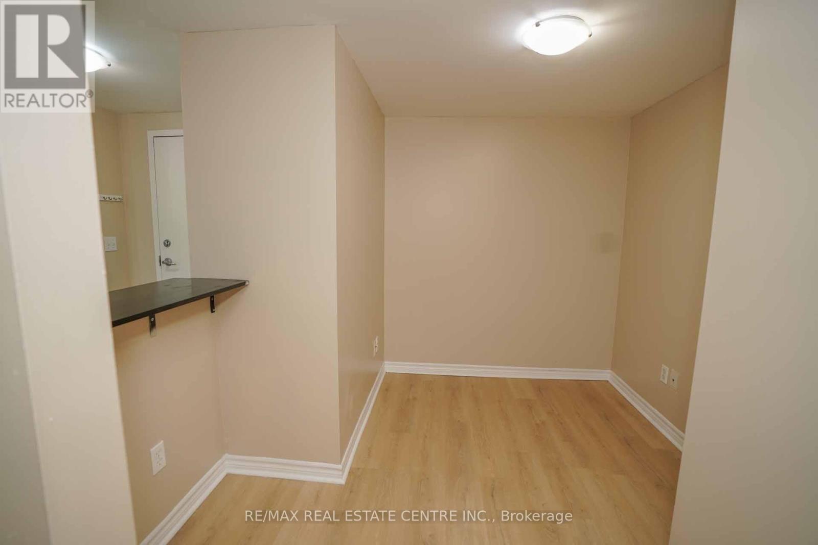 106 - 39 Goodwin Drive, Guelph, Ontario  N1L 0E5 - Photo 14 - X12374867