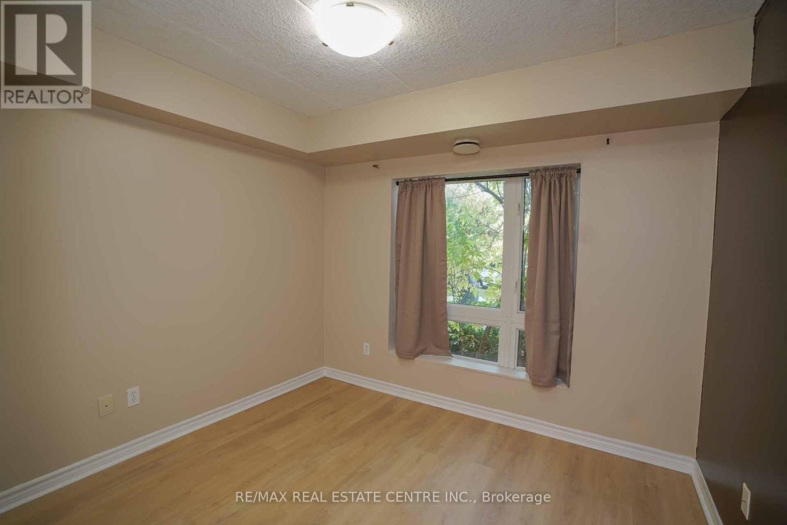 106 - 39 Goodwin Drive, Guelph, Ontario  N1L 0E5 - Photo 17 - X12374867