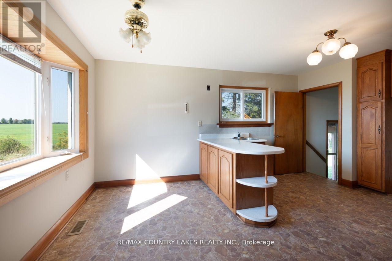 895 Highway 7 Road, Kawartha Lakes, Ontario  K0M 2M0 - Photo 6 - X12374900