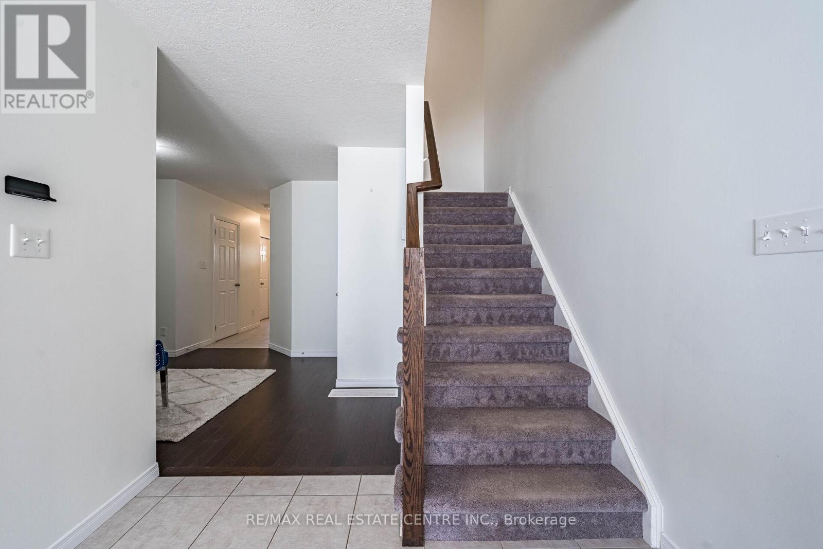 99 - 135 Hardcastle Drive, Cambridge, Ontario  N1S 0B4 - Photo 20 - X12374936