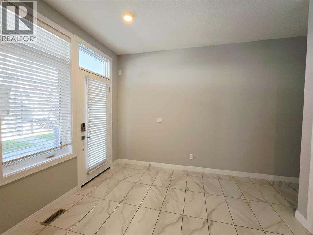 Property at 120 Wentworth Row SW image 3