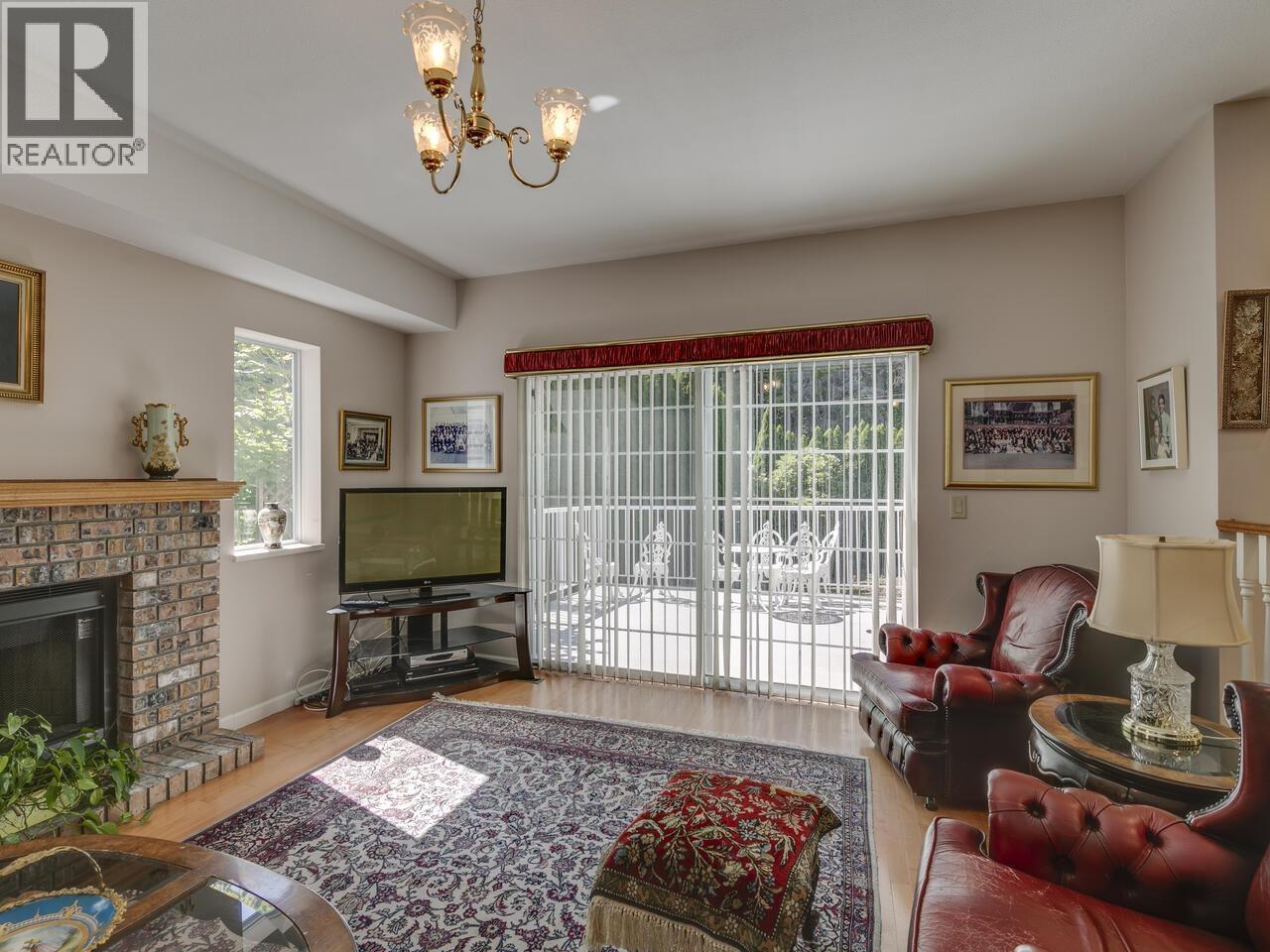 5755 Nancy Greene Way, North Vancouver, British Columbia  V7R 4W4 - Photo 11 - R3042038