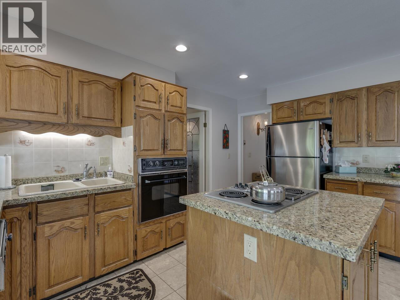 5755 Nancy Greene Way, North Vancouver, British Columbia  V7R 4W4 - Photo 22 - R3042038