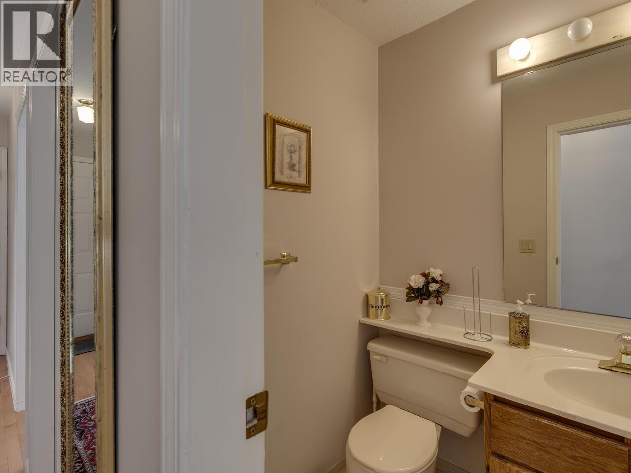 5755 Nancy Greene Way, North Vancouver, British Columbia  V7R 4W4 - Photo 31 - R3042038